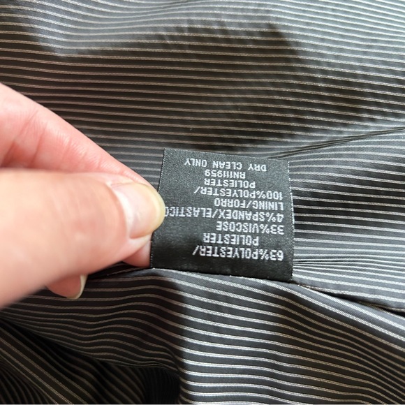 Black Suit Set with jacket and pants.   Great work or casual style!! - Picture 5 of 16